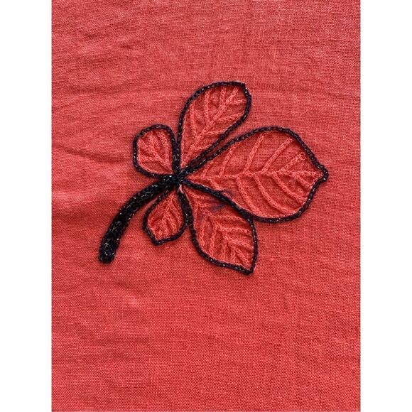 KAKTUS Women’s 1X Embroidered Coral Top - Picture 3 of 8